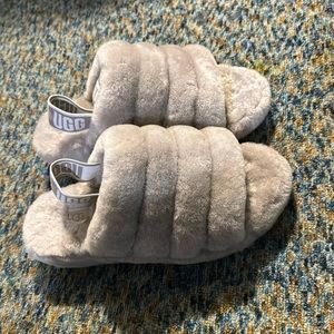 Women Ugg slippers